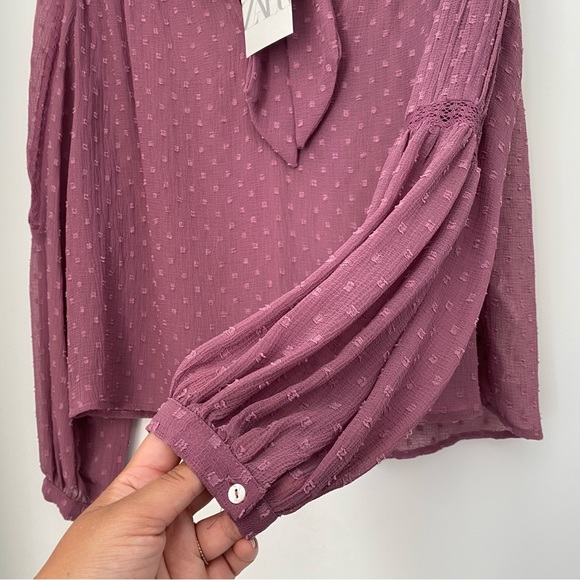 Zara blouse. - Picture 4 of 4